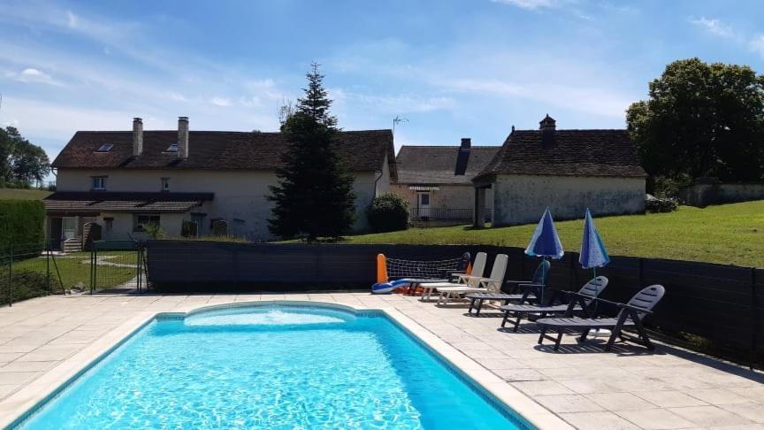 Gites Le Clos De Lamie Avec 2 Piscines Privees Fossemagne Luaran gambar