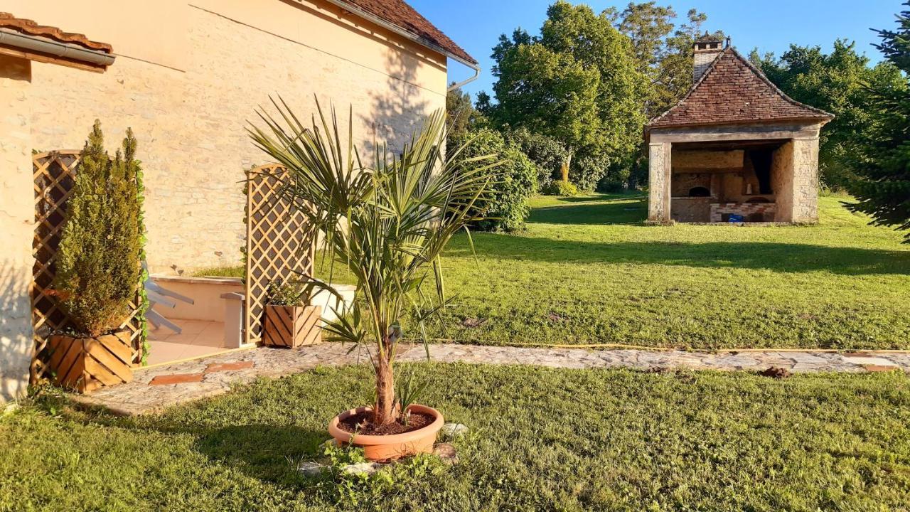 Gites Le Clos De Lamie Avec 2 Piscines Privees Fossemagne Luaran gambar