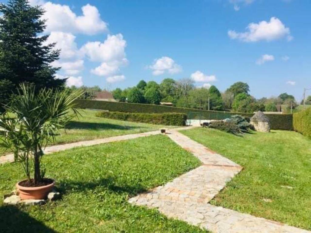 Gites Le Clos De Lamie Avec 2 Piscines Privees Fossemagne Luaran gambar